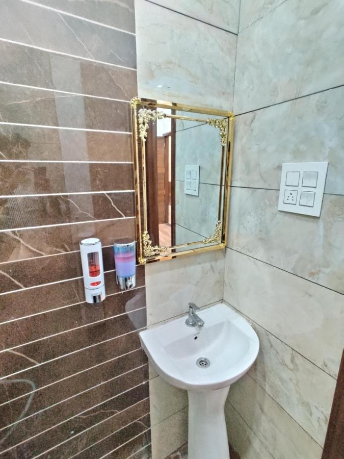 Hotel Guntas Residency Amritsar Exterior foto