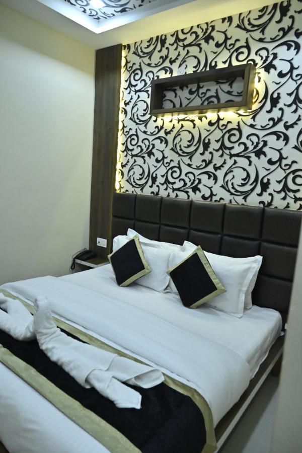 Hotel Guntas Residency Amritsar Exterior foto
