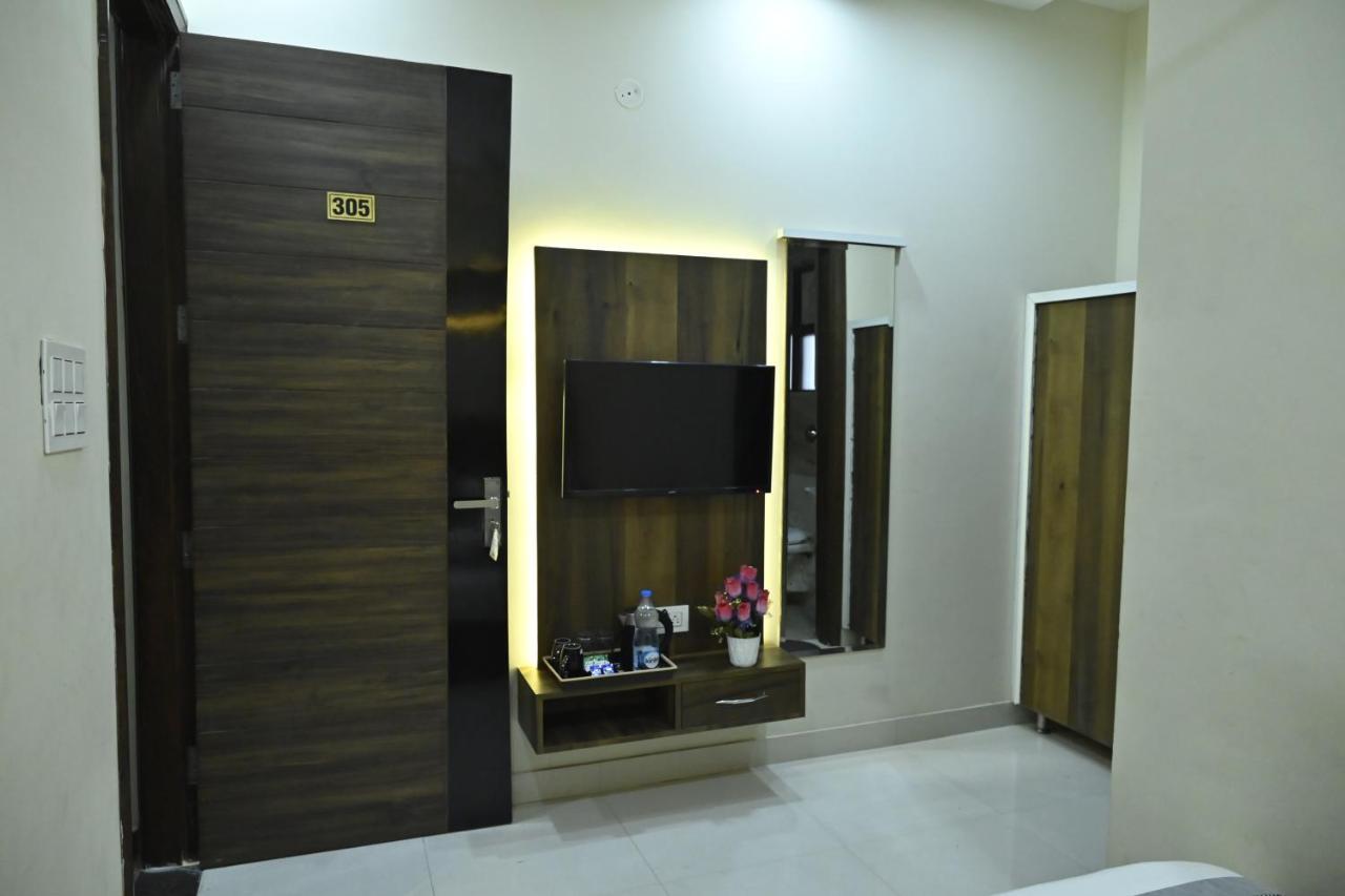 Hotel Guntas Residency Amritsar Exterior foto