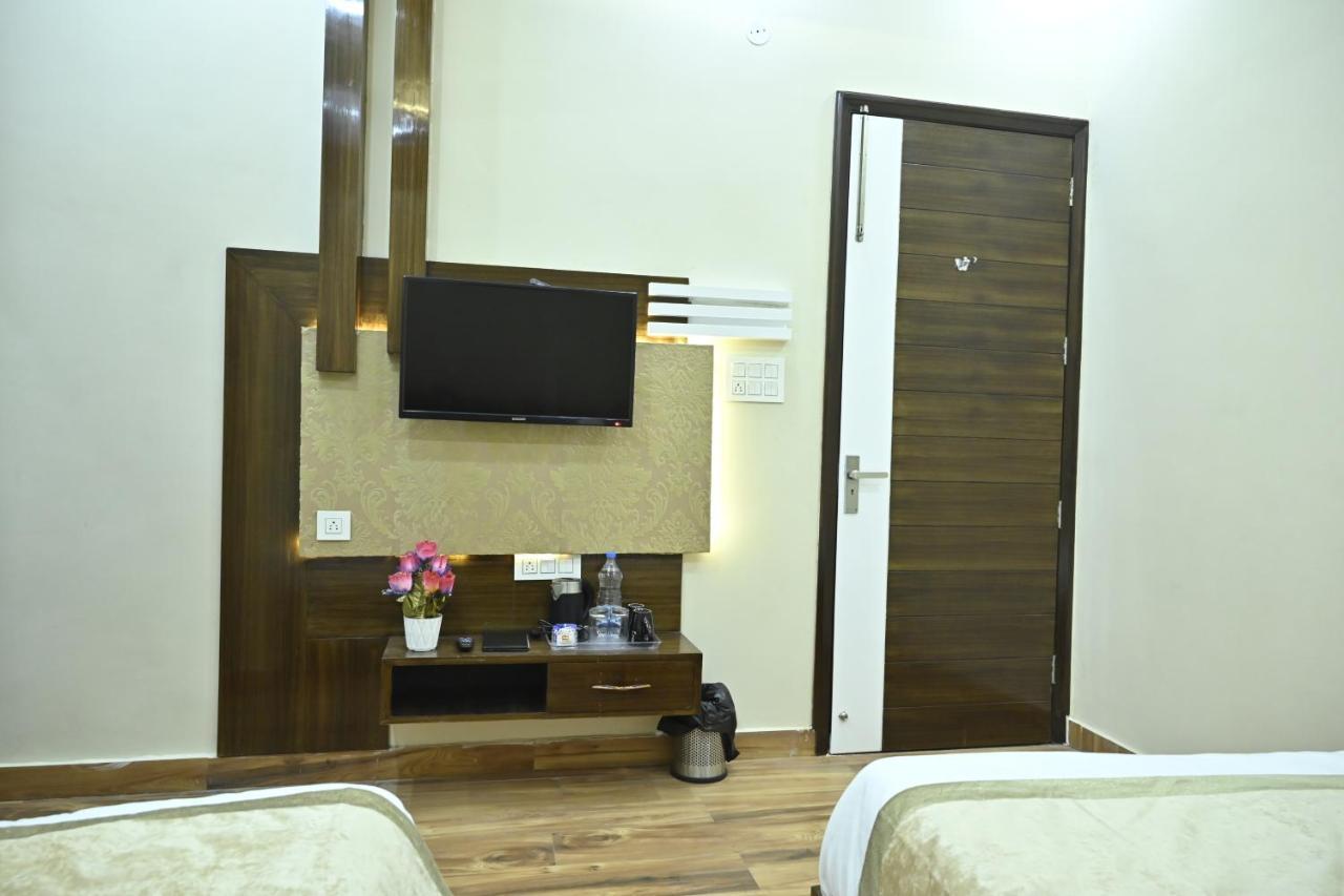 Hotel Guntas Residency Amritsar Exterior foto